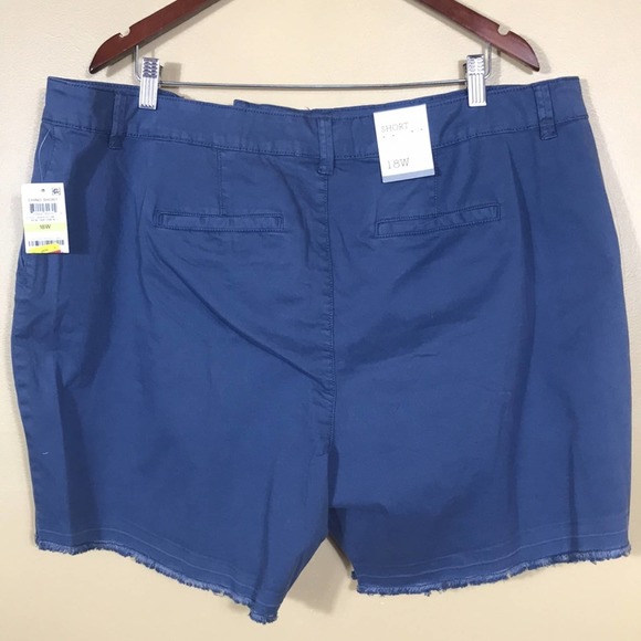 STYLE‎ & COMPANY Shorts Womens 18W Blue Mid Rise Casual Chino Raw Hem - Picture 9 of 9